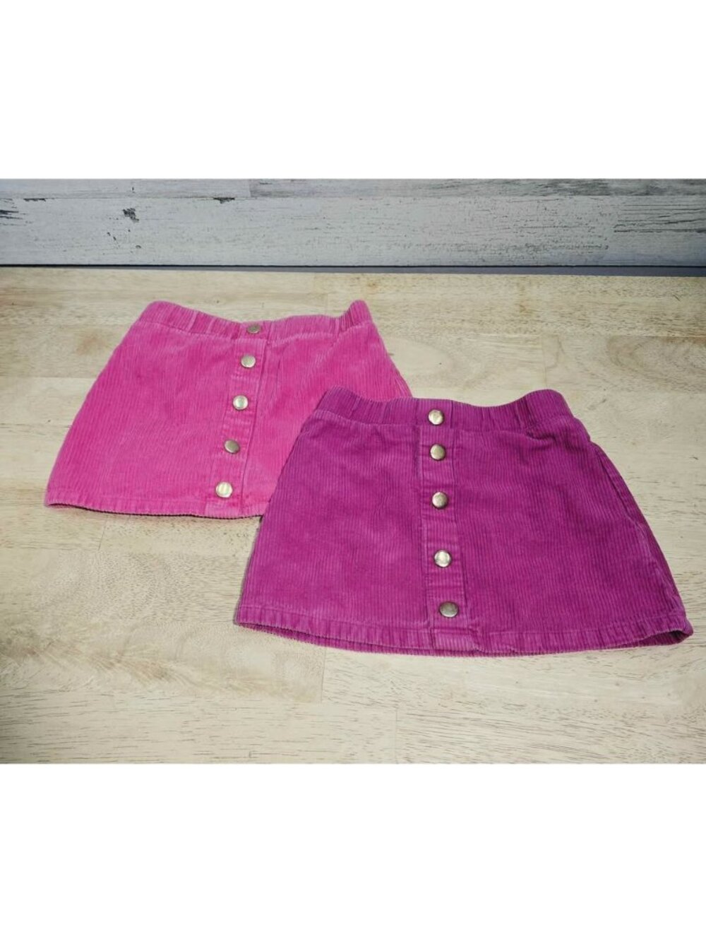 Isaac Mizrahi Kids Fuscia and Magenta Corduroy Button Front Mini Skirt Size XS 4